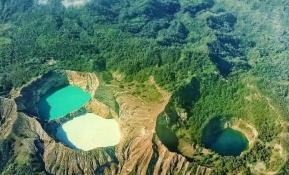 Eksplorasi Keindahan Danau Kelimutu, Foto static.promediateknologi.id