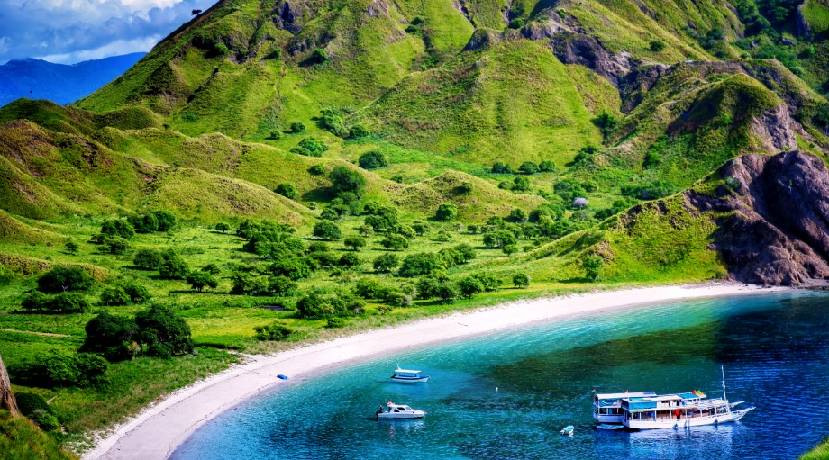 Transportasi ke Labuan Bajo: Jalur Udara, Laut, dan Darat